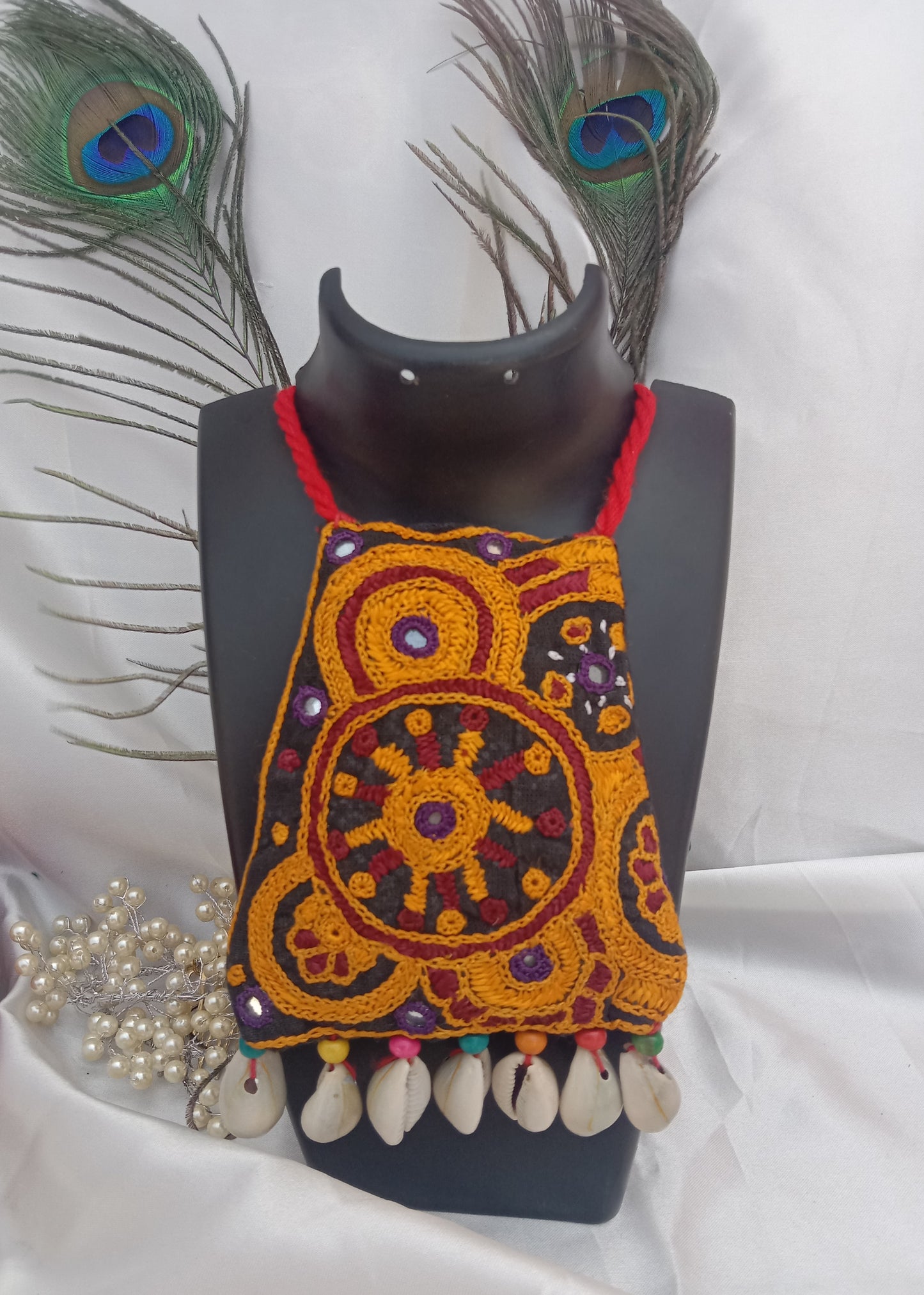 KUTCHI WORK JEWELLERY